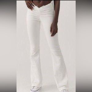 Urban Outfitters Jeans • size 28 • worn once • stretchy material